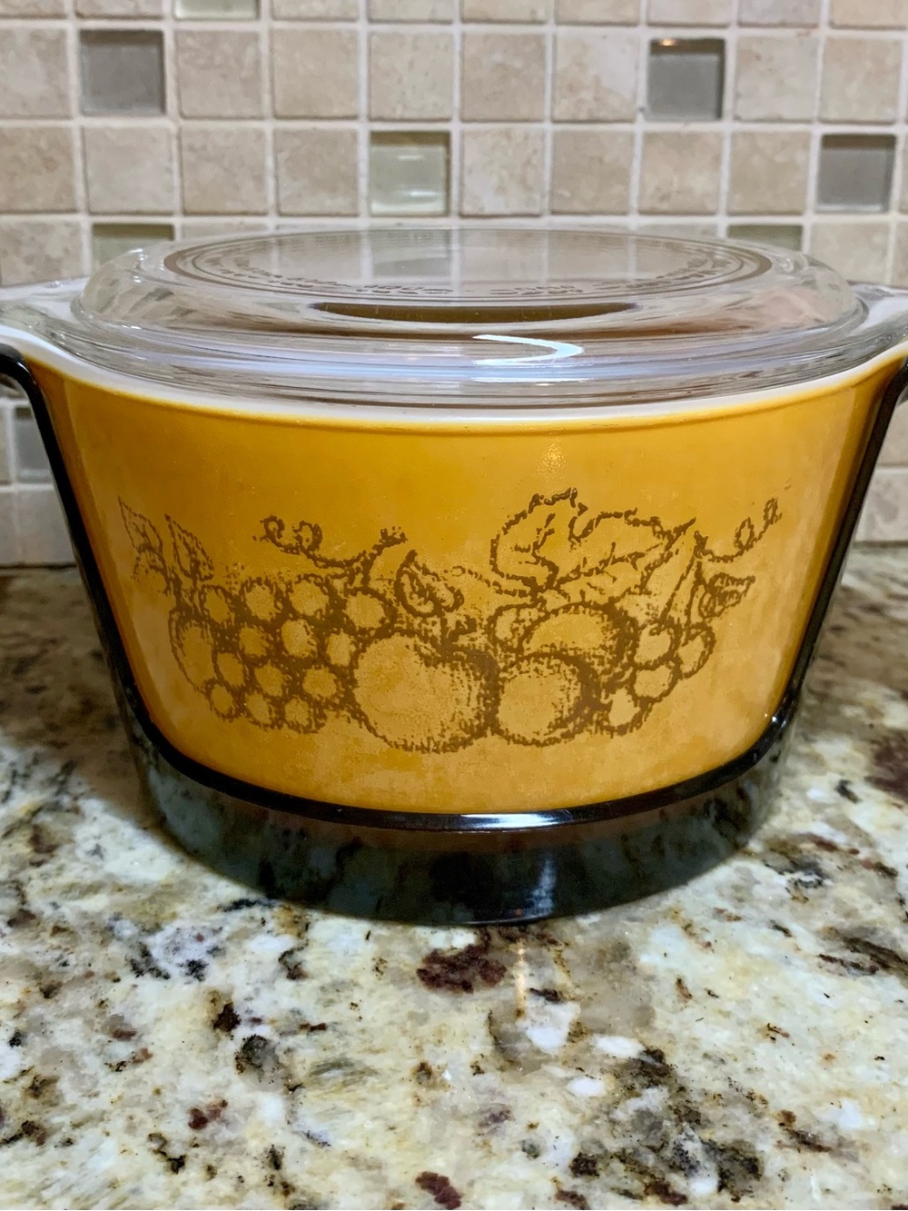 Vintage 70s Pyrex "Old Orchard" 2.5 Qt Round Casserole Dish Set (3-Piece Set)